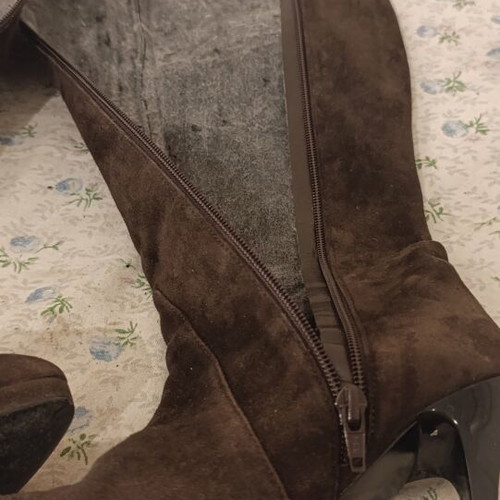 Haris Kazakos brown suede high boots with thin stiletto heel size 38 used