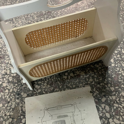 Vintage magazine stand new