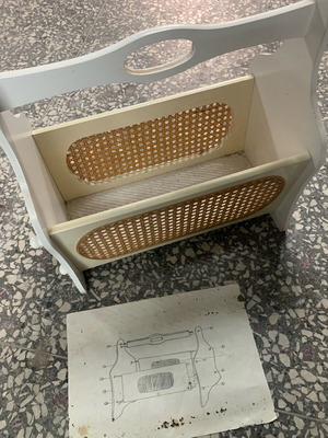Vintage magazine stand new