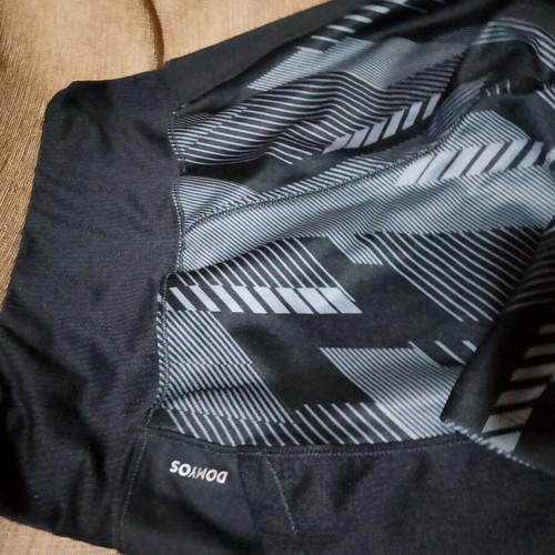 Domyos fitness leggings new, black with grey patterns, size M
