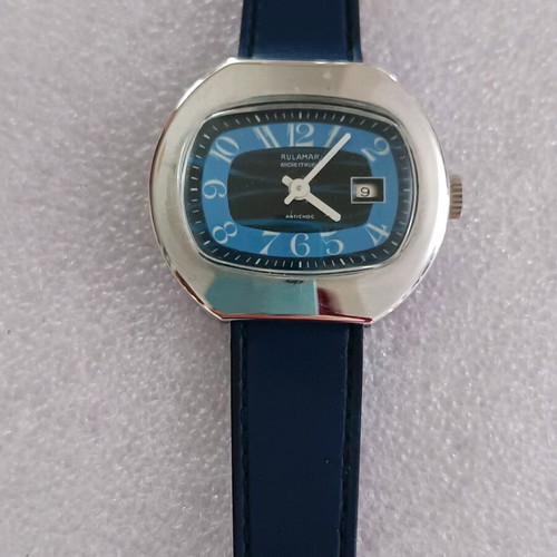 Winding women's watch new, unused