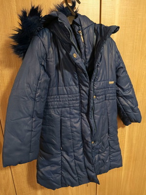 Μπουφάν παιδικό Mayoral μπλε σαν καινούργιο για 6 ετών