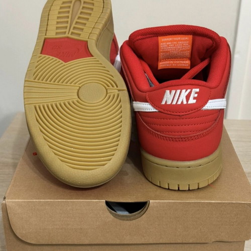 Nike SB Dunk Low Pro sneakers like new, size 42.5, red university