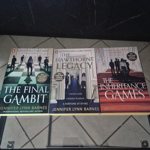 The Inheritance Games Trilogy set, like new, Jennifer Lynn Barnes