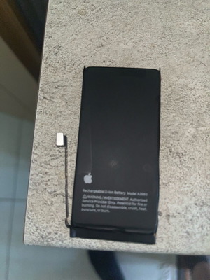 Apple iPhone 13 Mini battery used with 76% life