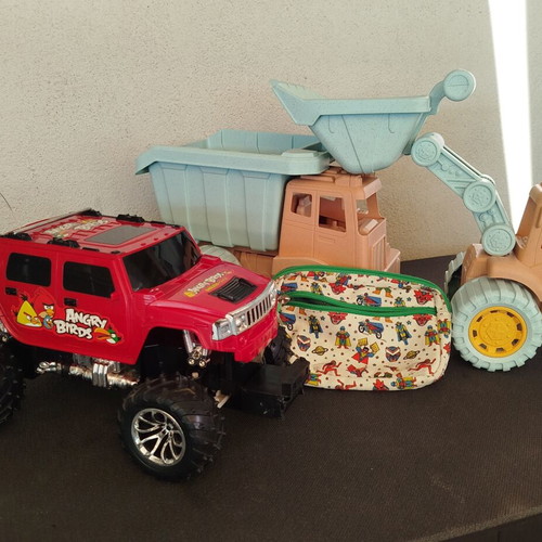 Angry Birds monster truck and beach toy vehicle set