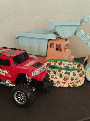 Angry Birds monster truck and beach toy vehicle set