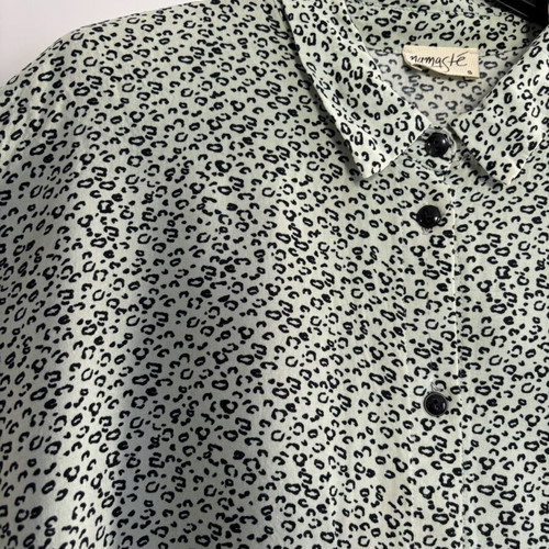 Namaste shirt used with light animal print, multicolor, size S