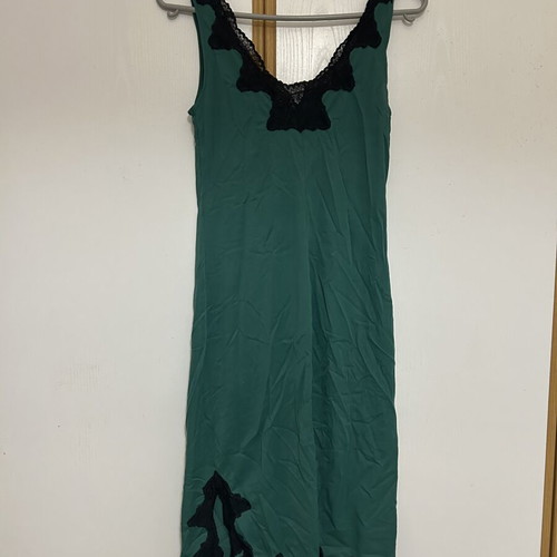 Summer nightgown green, like new, size M