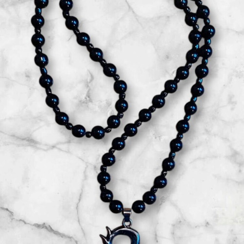 Hey Matau necklace new, Maori symbol with metal pendant and resin beads