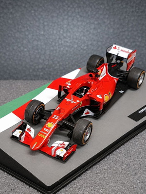 Ferrari SF15-T μοντέλο 2015 κλίμακα 1:43 Sebastian Vettel