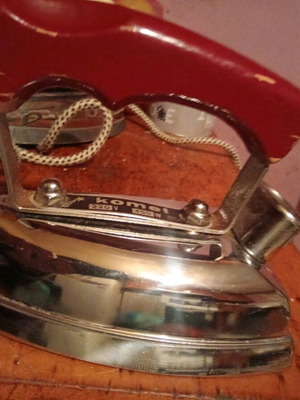 Comet steam iron old used, antique
