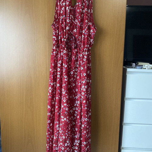 Shein red floral dress with side slit and cut out