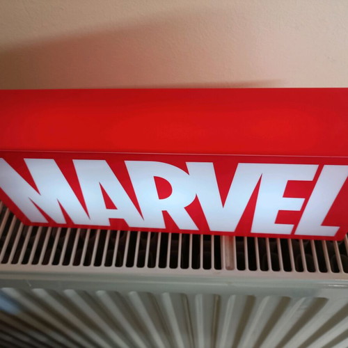 Marvel logo table lamp like new