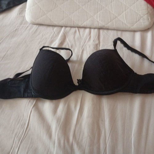 Karen Millen bra 75B black, good condition