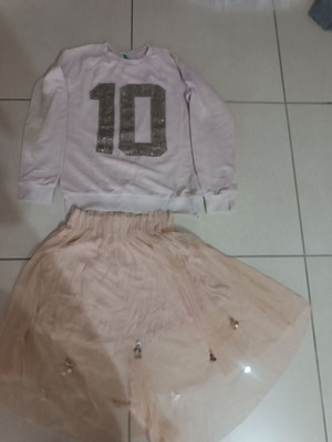 Skirt and blouse for girls like new, 8-9 years old