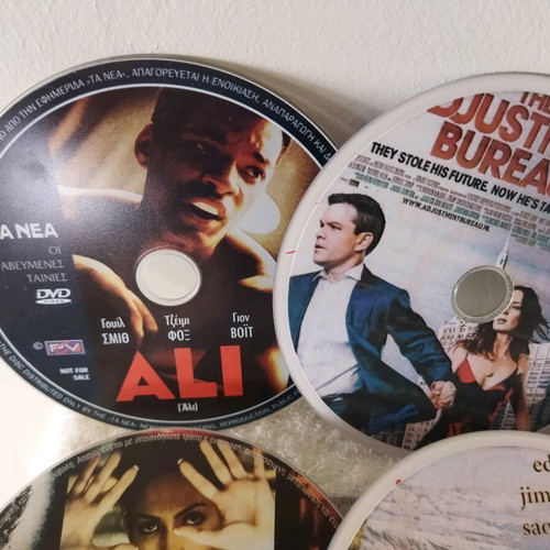 DVD με 11 μεταχειρισμένες ταινίες σε διάφορα είδη με ελληνικούς υπότιτλους