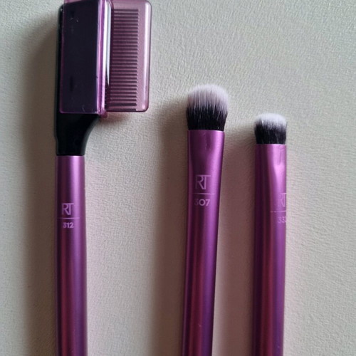 Real Techniques makeup brushes new, set of 3