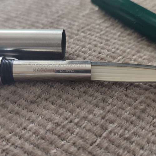 Vintage Parker 21 fountain pen with Pelikan 4001 ink