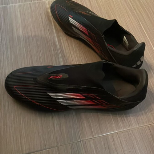 Adidas F50 Laceless football shoes size 46 like new, black