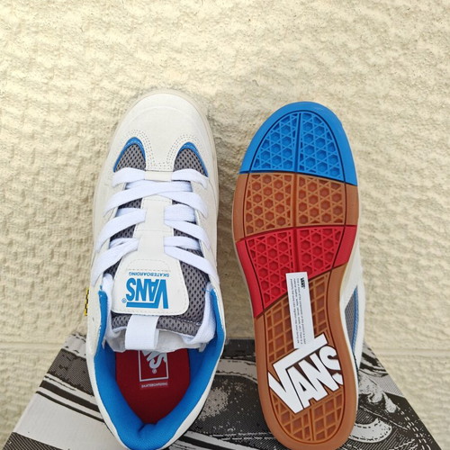 Vans athletic shoes new, size 44, white and blue