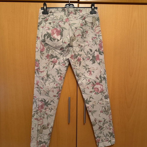 Jeans with floral pattern like new, cotton and elastane, beige multicolor