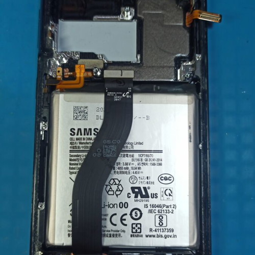 Samsung Galaxy S21 Ultra 5G screen broken, used, with battery and parts