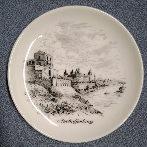 Vintage Kaiser porcelain coasters new, 10cm diameter