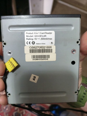 Card Reader Gigabyte GO-C81LAR like new, 3.5 inch