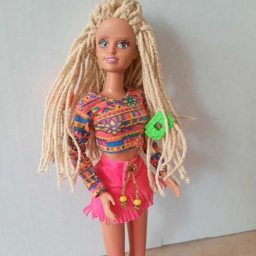 Sindy Crimp & Bead doll Hasbro 1994 used, original clothes