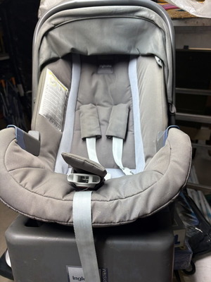 Car seat with Isofix for up to 3 years