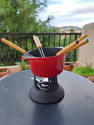 Συσκευή φοντύ μαντεμένια Fontignac αμεταχείριστη με 6 πηρουνάκια