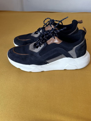 Massimo Dutti men's sneakers like new, real suede, blue and brown