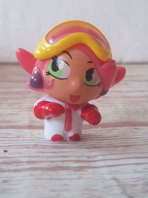 Kinder Alliens manga 2007 figure with pink hair used