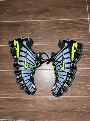 Nike Shox TL като нови, цвят Thunderstorm Volt-Black, номер 44.5