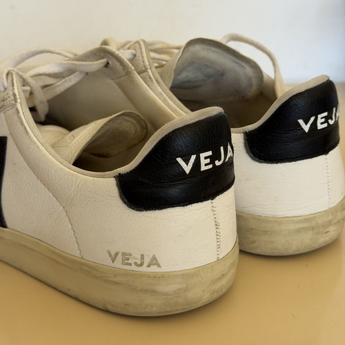 Veja Campo men's leather sneakers size 45 used, white