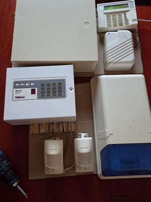 Rokonet Orbit-Pro wired alarm system with Sigma MD-03 telephone dialer