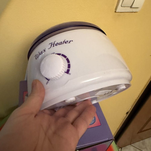 Wax Heater for Hair Removal like new with free vanilla wax beads