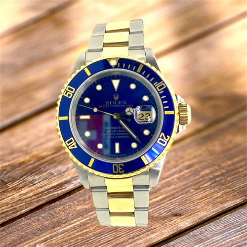 Rolex Submariner 3135 used with box and papers, like new condition