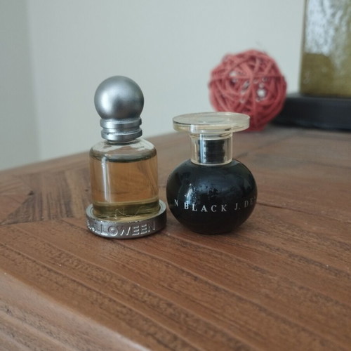 Vintage J.DEL POZO mini perfumes Halloween 5ml and In Black 4ml, like new
