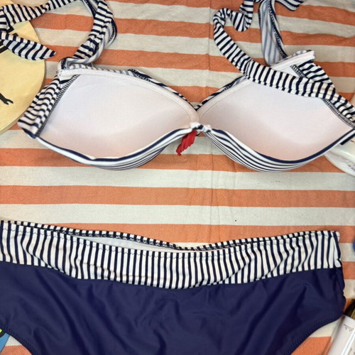 Ριγέ μπικίνι Navy Style σαν καινούργιο, σετ 2 τεμαχίων