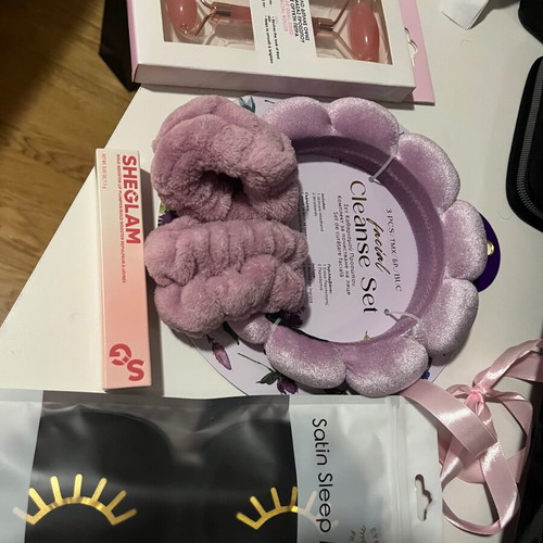 Face Care Set new with pink roller, purple cleansing set, lip plumper, satin sleep mask