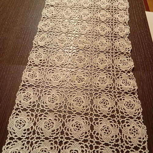 Handmade crochet table runner like new, beige 68x30 cm