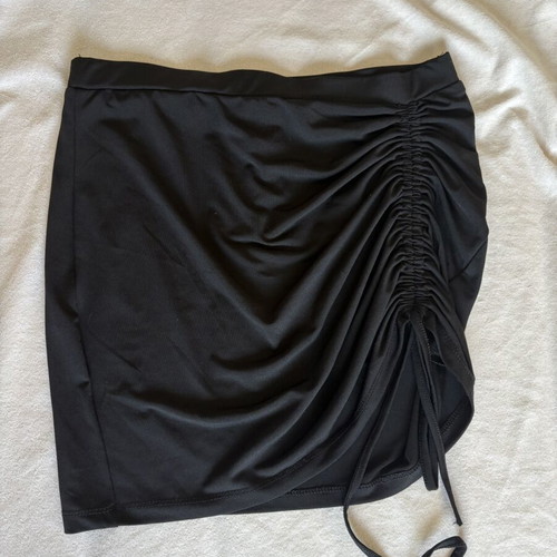 Shein black short skirt with ruching