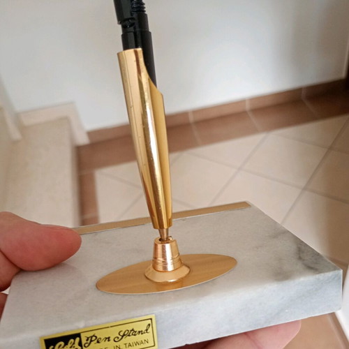Pen stand made of marble like new
