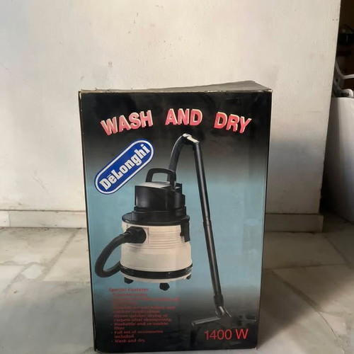 DeLonghi Wash & Dry 2500V vacuum cleaner new, 1400W wet and dry