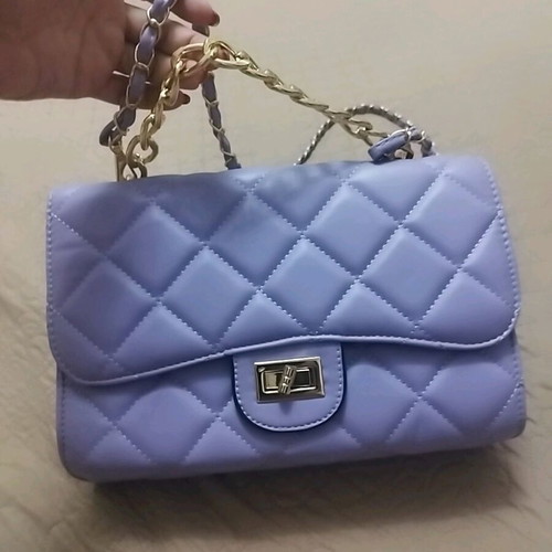Lilac shoulder bag new with double chain and quilted design