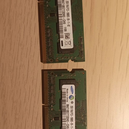 Samsung laptop RAM used, 2 pieces 2GB 1Rx8 PC3L 10600S