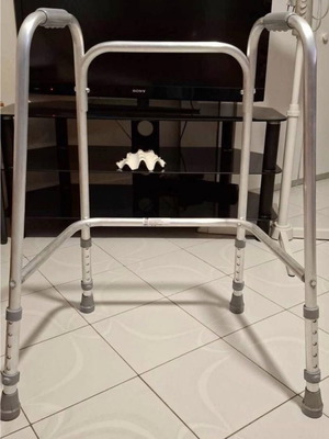 Aluminum walker like new
