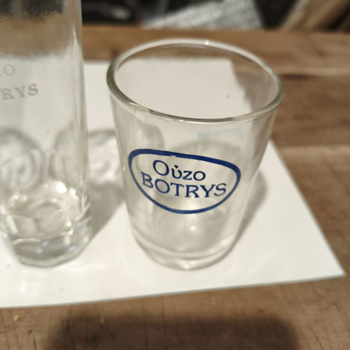 Botrys ouzo glasses set of 4, 1970s vintage